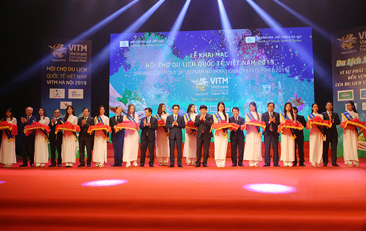 Cắt băng khai mạc Hội chợ Du lịch quốc tế Việt Nam 2019