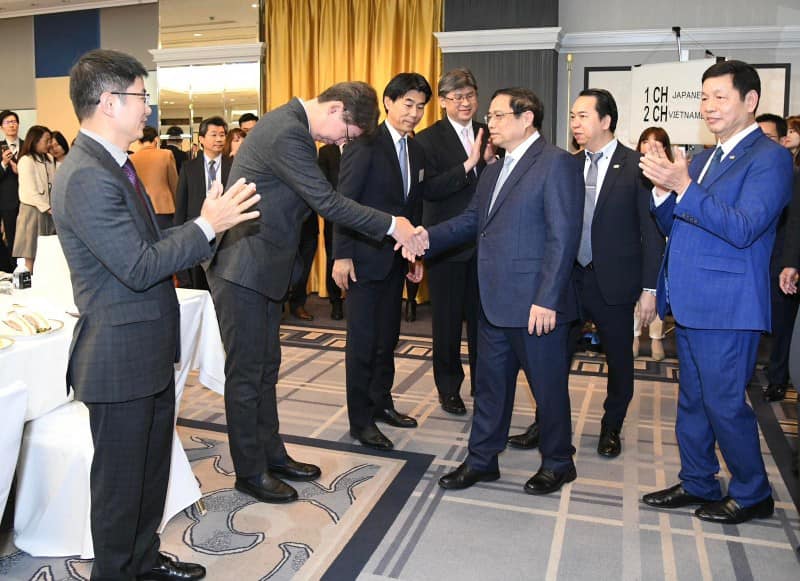 Đại diện FPT tham dự buổi gặp gỡ cấp cao giữa Thủ tướng Phạm Minh Chính và đại diện các DN Nhật Bản