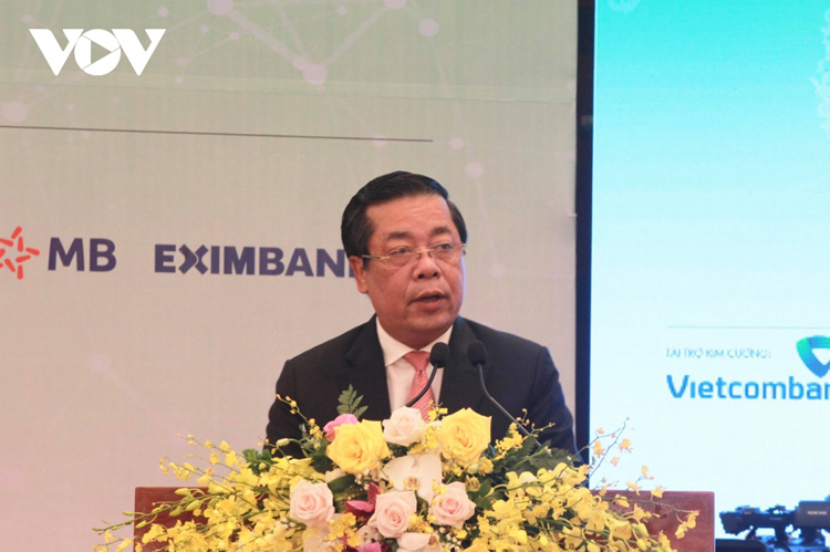 Phó Thống đốc Ngân hàng Nhà nước Nguyễn Kim Anh phát biểu khai mạc Diễn đàn.