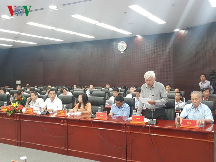 Cử tri Đà Nẵng đề nghị chính quyền và ngành chức năng thành phố trả lời về vấn đề ô nhiễm môi trường.
