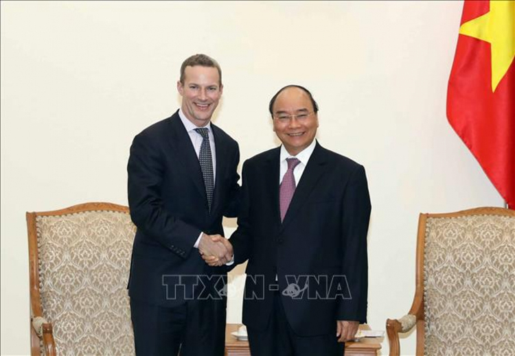 Thủ tướng Nguyễn Xuân Phúc tiếp ông Adam Boehler, Tổng giám đốc điều hành Tập đoàn Tài chính Phát triển Quốc tế Hoa Kỳ hồi đầu tháng 1/2020. Nguồn ảnh: TTXVN