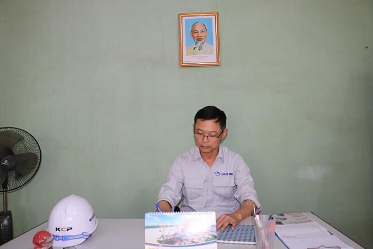 Những sáng kiến của anh Nguyễn Xuân Khang đã đem lại lợi ích cho công ty, cho chủ hàng, và đảm bảo an toàn cho công nhân cảng biển.
