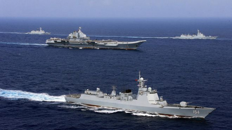 Các tàu chiến Trung Quốc trong một cuộc tập trận năm 2018. Ảnh: Reuters.