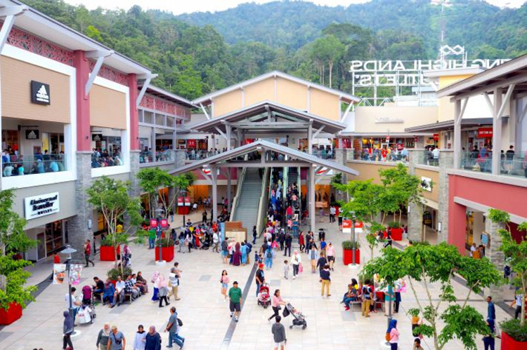 Các phân khu mua sắm từ sang trọng đến giá cả bình dân phục vụ mọi đối tượng khách hàng tại Genting Malaysia. (Ảnh: Eat and Travel with us)