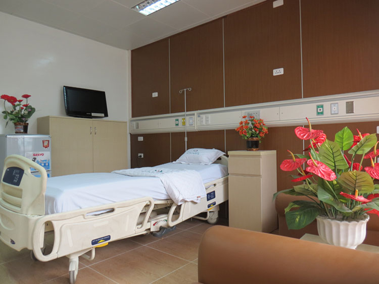 Theo Dự thảo của Bộ Y tế, giá giường điều trị theo yêu cầu của bệnh viện hạng đặc biệt (1 giường/phòng) tối đa là 4 triệu đồng. (Ảnh: KT)