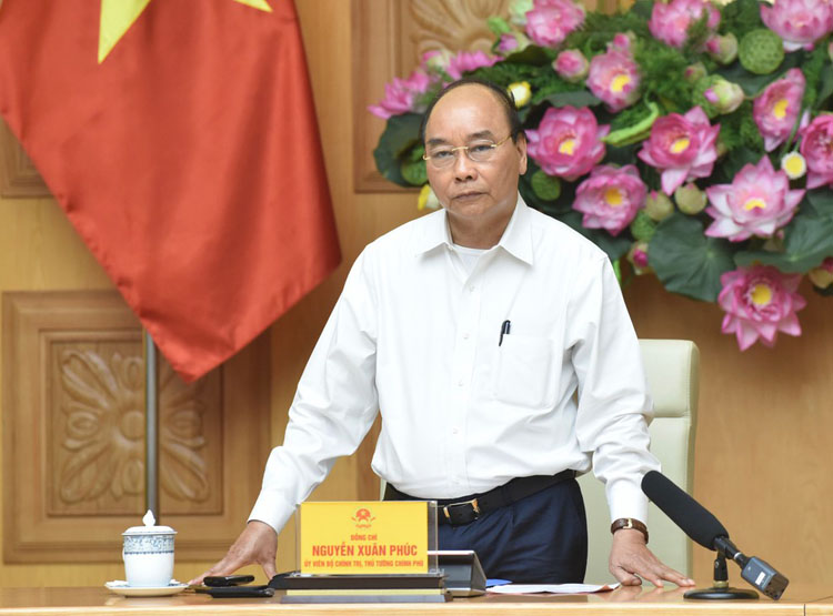 Thủ tướng Nguyễn Xuân Phúc chủ trì họp thường trực Chính phủ về phòng chống Covid-19.