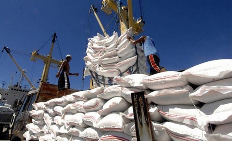Chỉ 23 giây, hơn 65.700 tấn gạo được mở xong tờ khai xuất khẩu (Ảnh minh họa: KT)