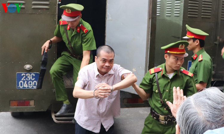 Bị cáo Nguyễn Thanh Hoài nhận mức án nặng nhất với 8 năm tù giam.