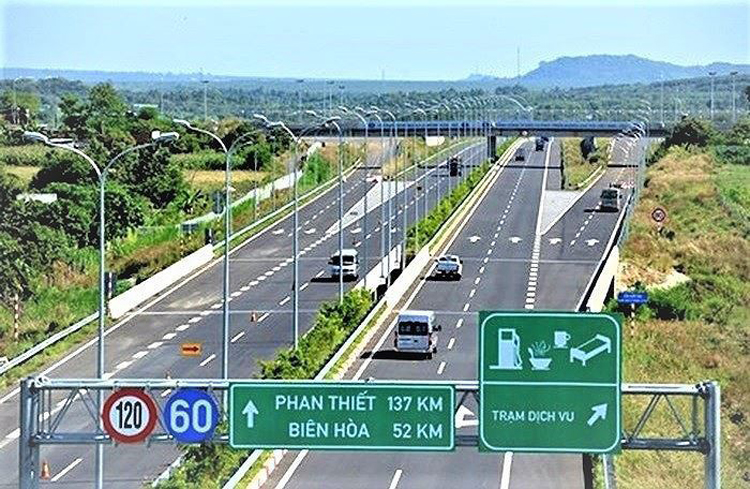 Chính phủ đã có Tờ trình gửi lên Quốc hội xem xét, quyết định điều chỉnh chủ trương đầu tư dự án xây dựng một số đoạn đường bộ cao tốc trên tuyến Bắc-Nam phía Đông giai đoạn 2017-2020.