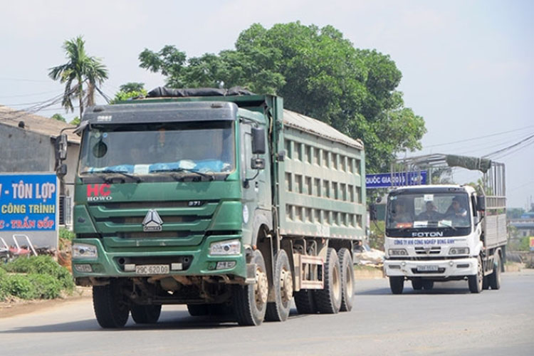 Tổng cục Đường bộ Việt Nam cho biết, tình trạng xe quá tải có dấu hiệu bùng phát trở lại và diễn biến phức tạp - Ảnh minh họa
