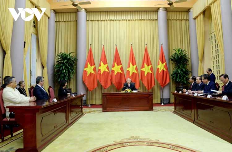Tổng Bí thư, Chủ tịch nước Nguyễn Phú Trọng tiếp các Đại sứ trình Quốc thư.