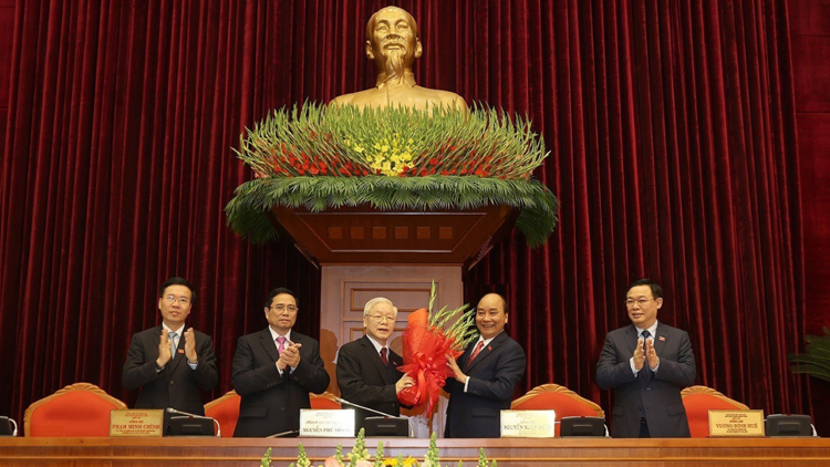 Tổng Bí thư, Chủ tịch nước Nguyễn Phú Trọng tiếp tục được bầu giữ chức Tổng Bí thư Ban Chấp hành Trung ương khoá XIII.