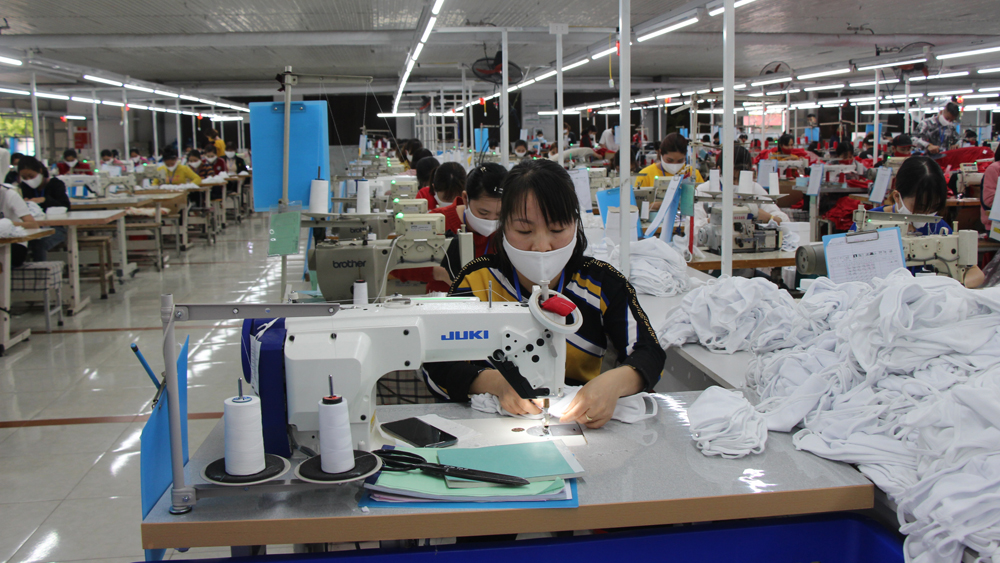 Sản xuất công nghiệp của tỉnh Bắc Giang phục hồi nhanh và vững chắc.