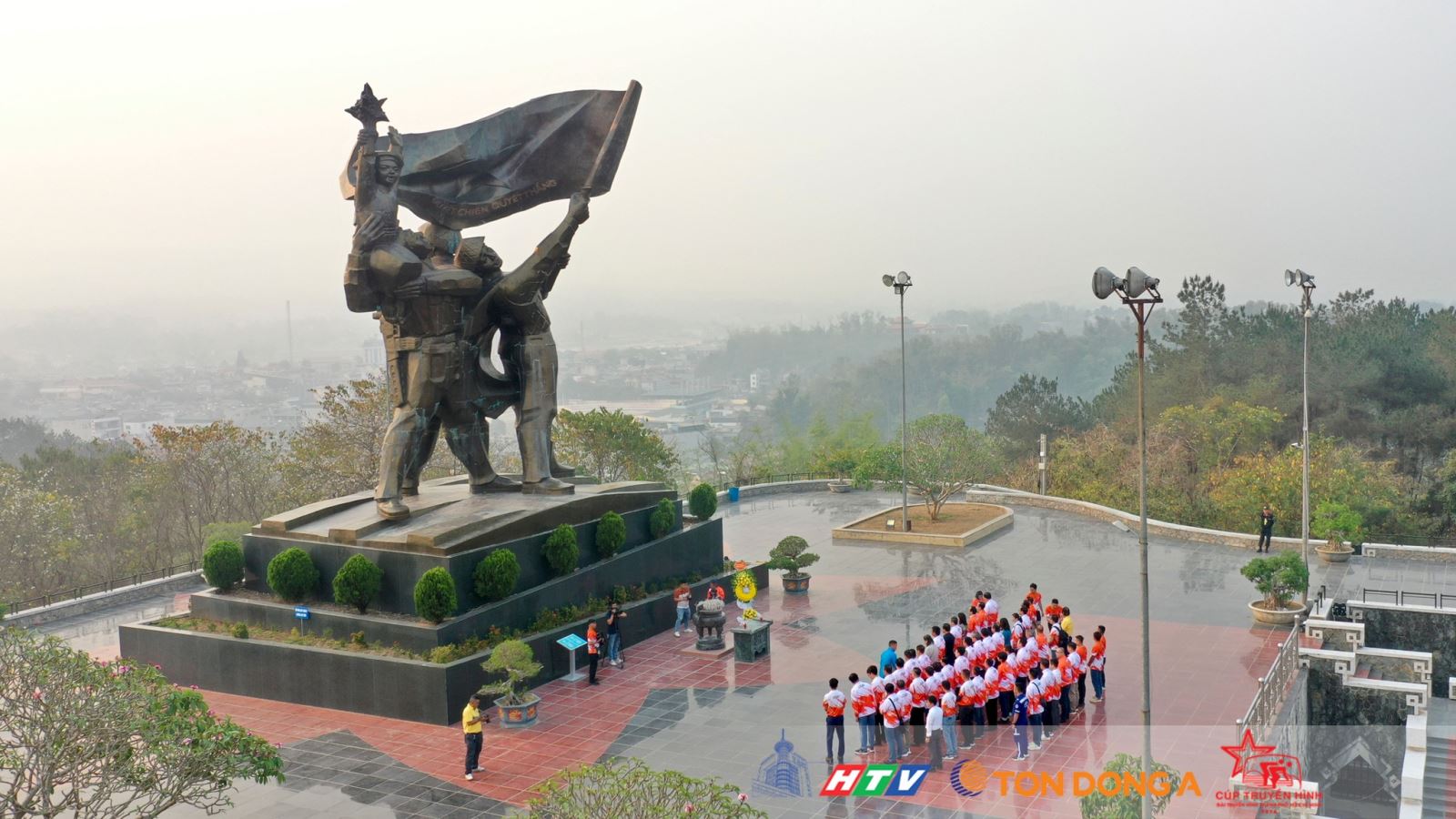 Tượng đài chiến thắng Điện Biên Phủ.