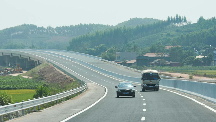 Dự án cao tốc Bắc Giang - Lạng Sơn có những gói thầu với độ khó rất cao như đi qua địa hình miền núi,...