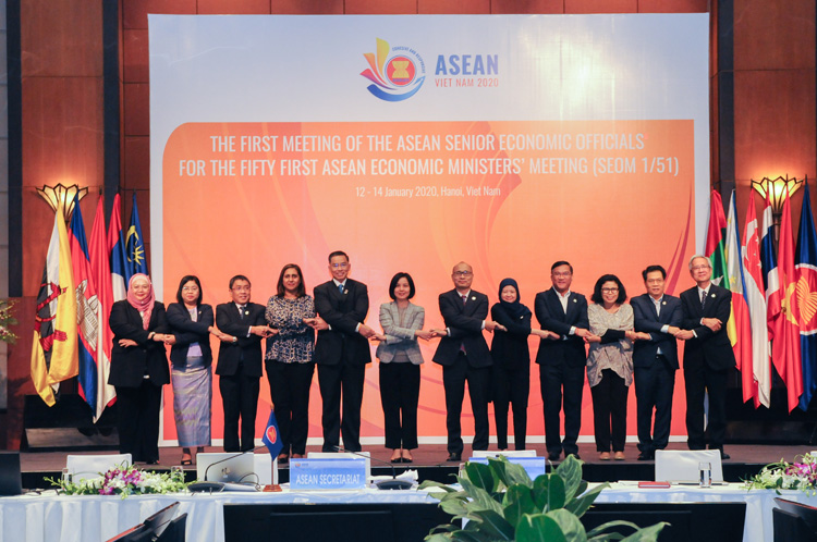 Hội nghị các quan chức kinh tế cao cấp ASEAN lần thứ nhất tại Hà Nội.