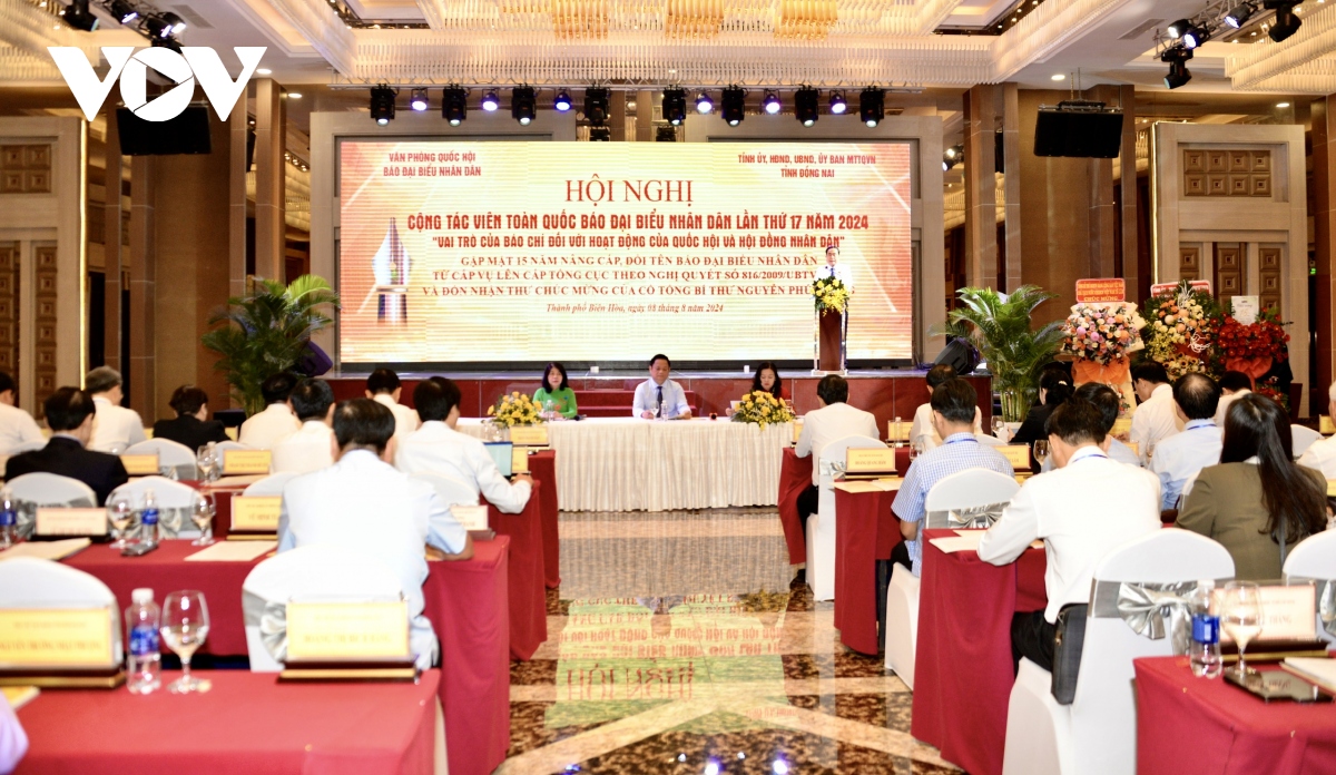 Toàn cảnh hội nghị.