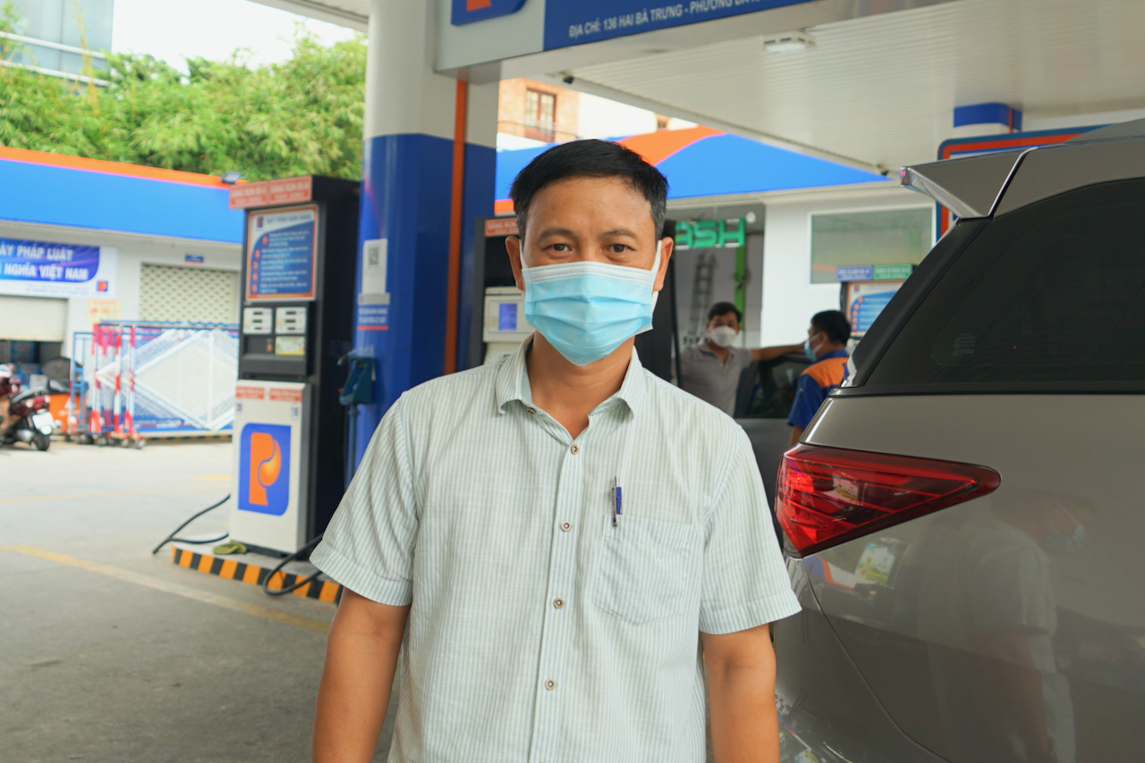 Anh Nguyễn Công Khanh tại CHXD số 01 Petrolimex Sài Gòn.