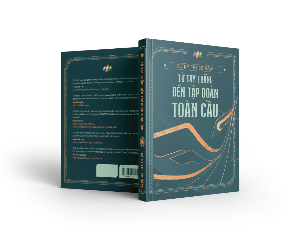 Bìa sách được thiết kế mang đậm hồn văn hóa Việt