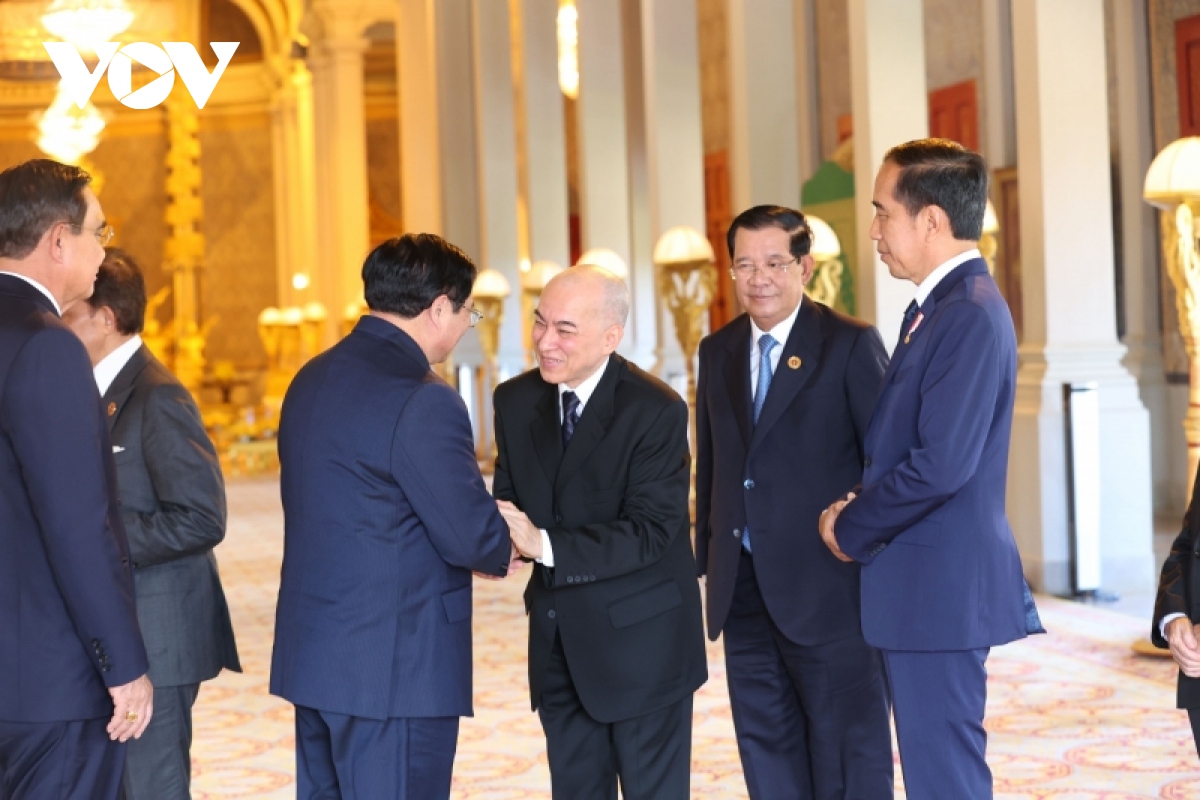 Thủ tướng Phạm Minh Chính tiếp kiến Quốc vương Campuchia.