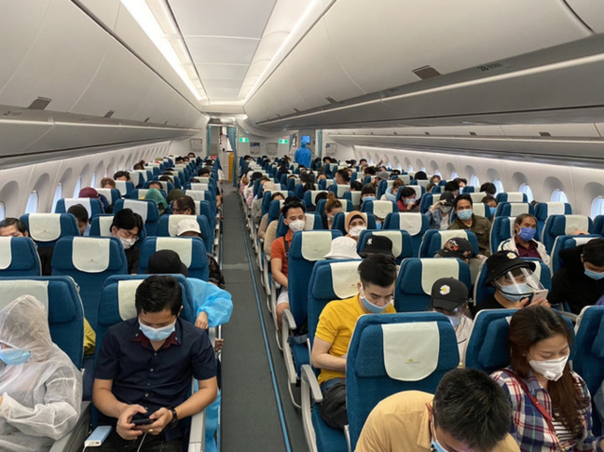 Bộ Giao thông vận tải chỉ đạo các hãng hàng không của Việt Nam chuẩn bị sẵn sàng kế hoạch đưa người Việt và thành viên gia đình về nước. Ảnh minh họa: Báo Chính phủ.