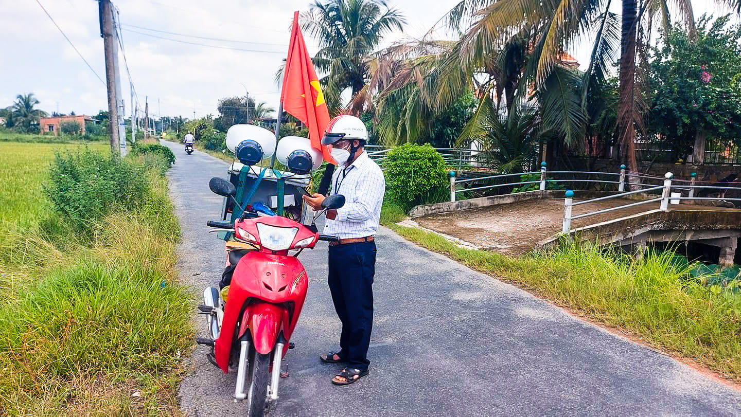 Mô hình truyền thanh lưu động phòng chống dịch Covid-19.