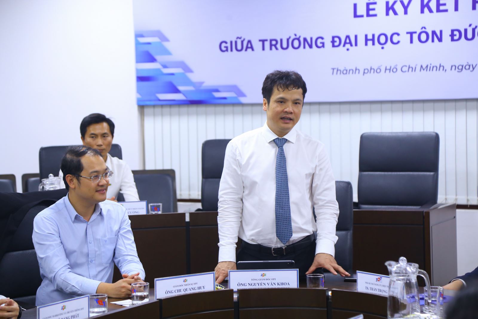 Ông Nguyễn Văn Khoa - Tổng giám đốc FPT chia sẻ tại sự kiện.