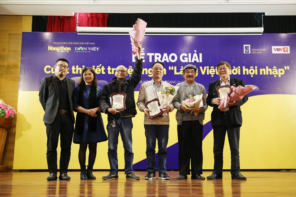 Tại lễ trao giải, Ban Tổ chức cũng đã trao 9 giải thưởng của BTC dành cho các tác giả đã có những đóng góp, hưởng ứng cuộc thi với tác phẩm chất lượng.