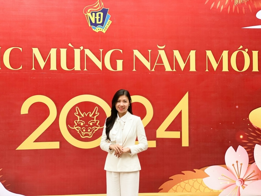 Cô Lưu Thị Thu Hà, giáo viên bộ môn Ngữ Văn trường THPT Việt Đức chia sẻ hành trình tiếp cận dạy học, kiểm tra, đánh giá và tiến tới chuẩn bị cho học sinh thi tốt nghiệp THPT theo chương trình giáo dục phổ thông mới 2018.