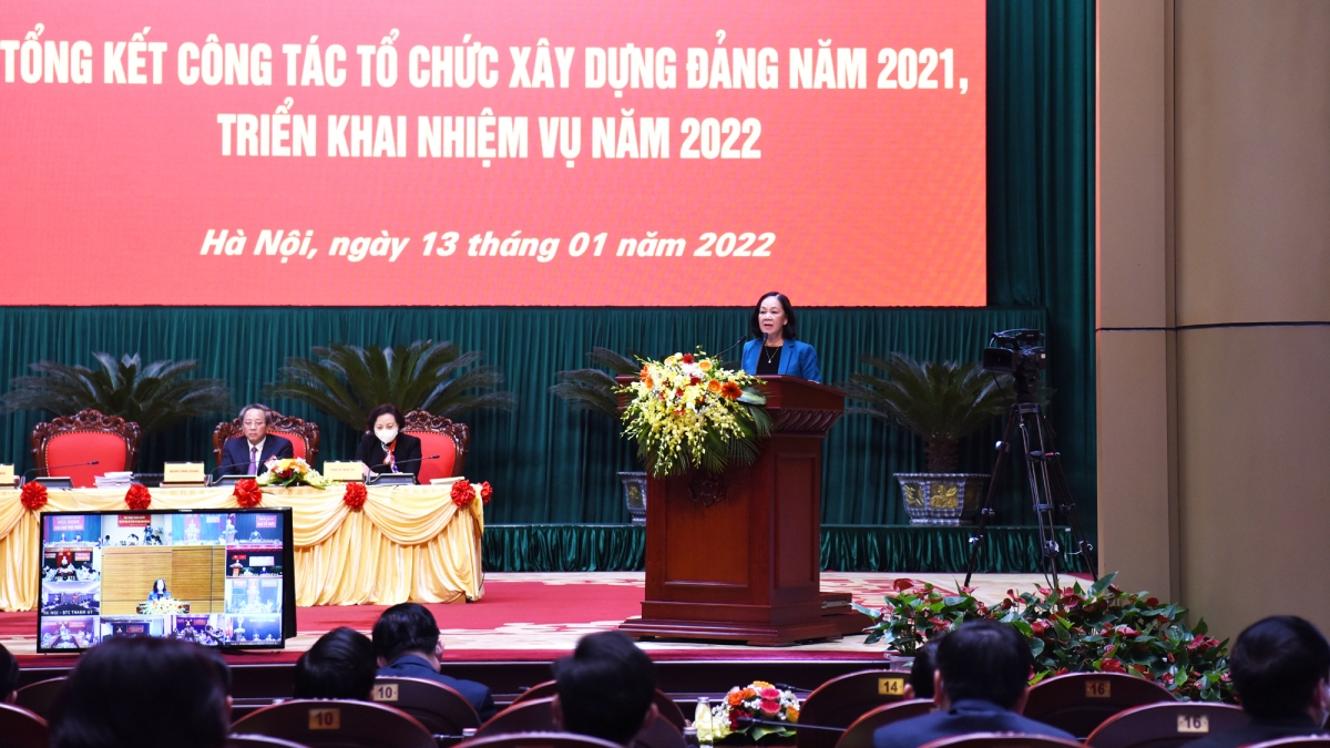 Ủy viên Bộ Chính trị, Bí thư Trung ương Đảng, Trưởng Ban Tổ chức Trung ương Trương Thị Mai phát biểu tại Hội nghị.