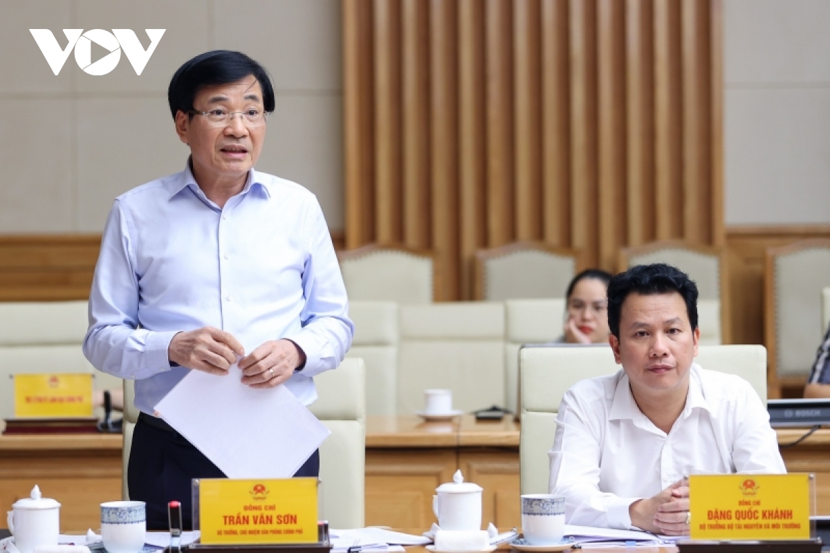 Bộ trưởng Chủ nhiệm VPCP Trần Văn Sơn phát biểu.