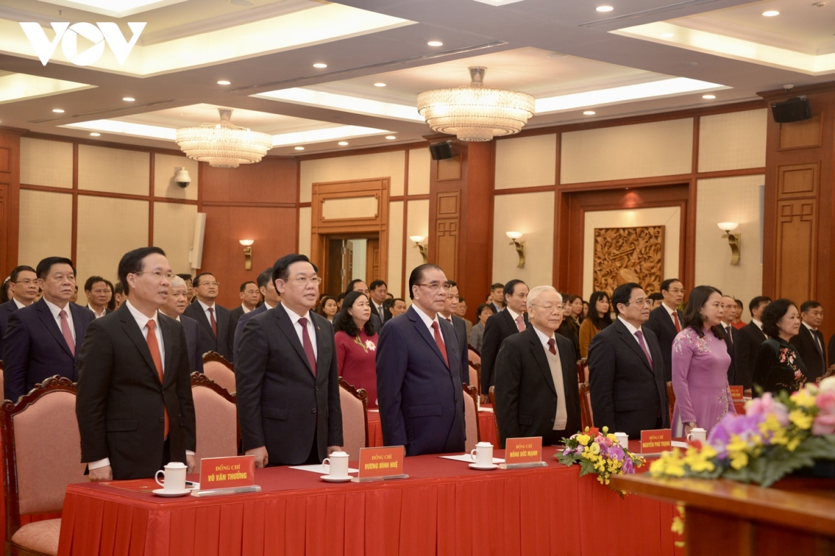Các đại biểu dự Lễ trao Huy hiệu 55 năm tuổi Đảng tặng đồng chí Nguyễn Phú Trọng - Tổng Bí thư Ban Chấp hành Trung ương Đảng Cộng sản Việt Nam.