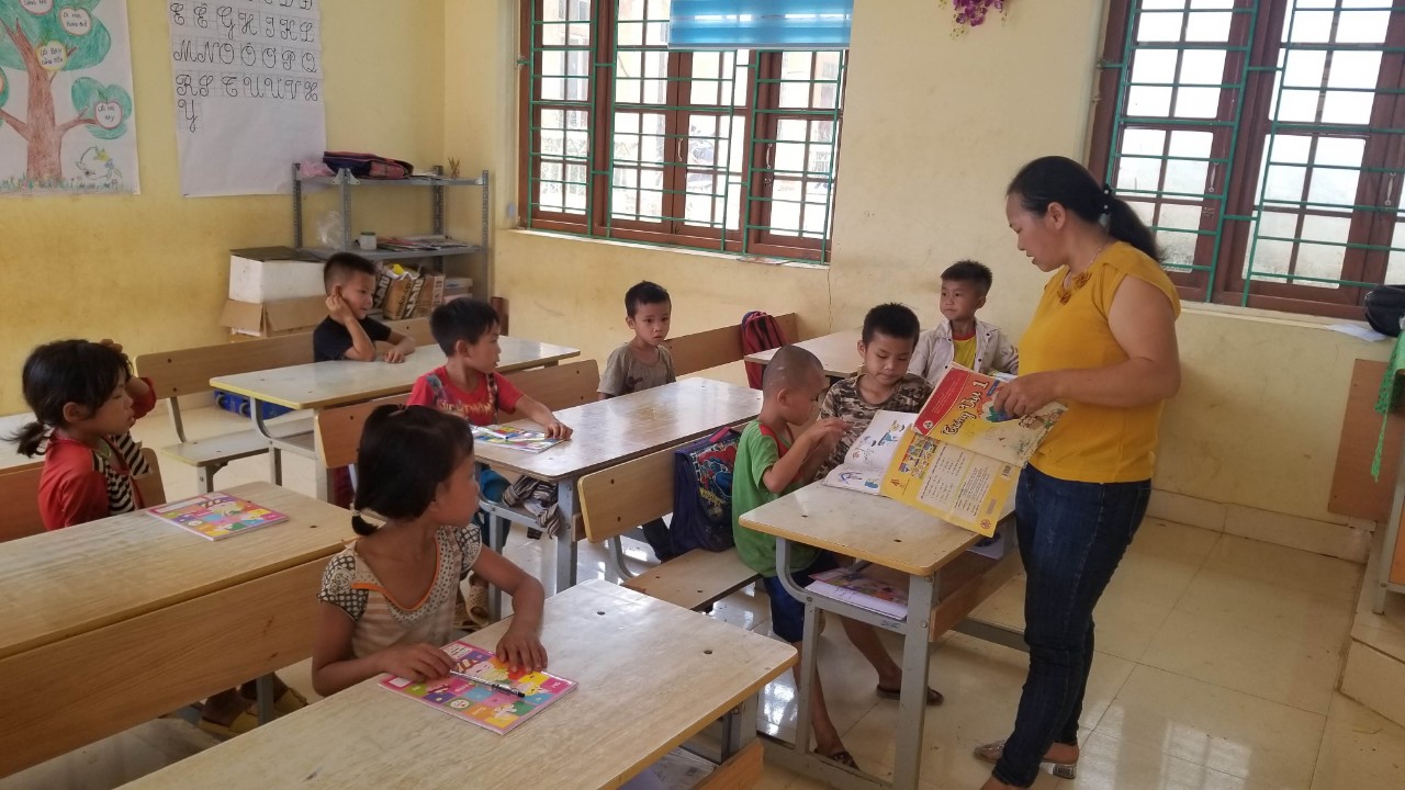 Tại các điểm trường ở huyện Bảo Lâm, tỉnh Cao Bằng thường mỗi lớp học chỉ có khoảng 10 học sinh.
