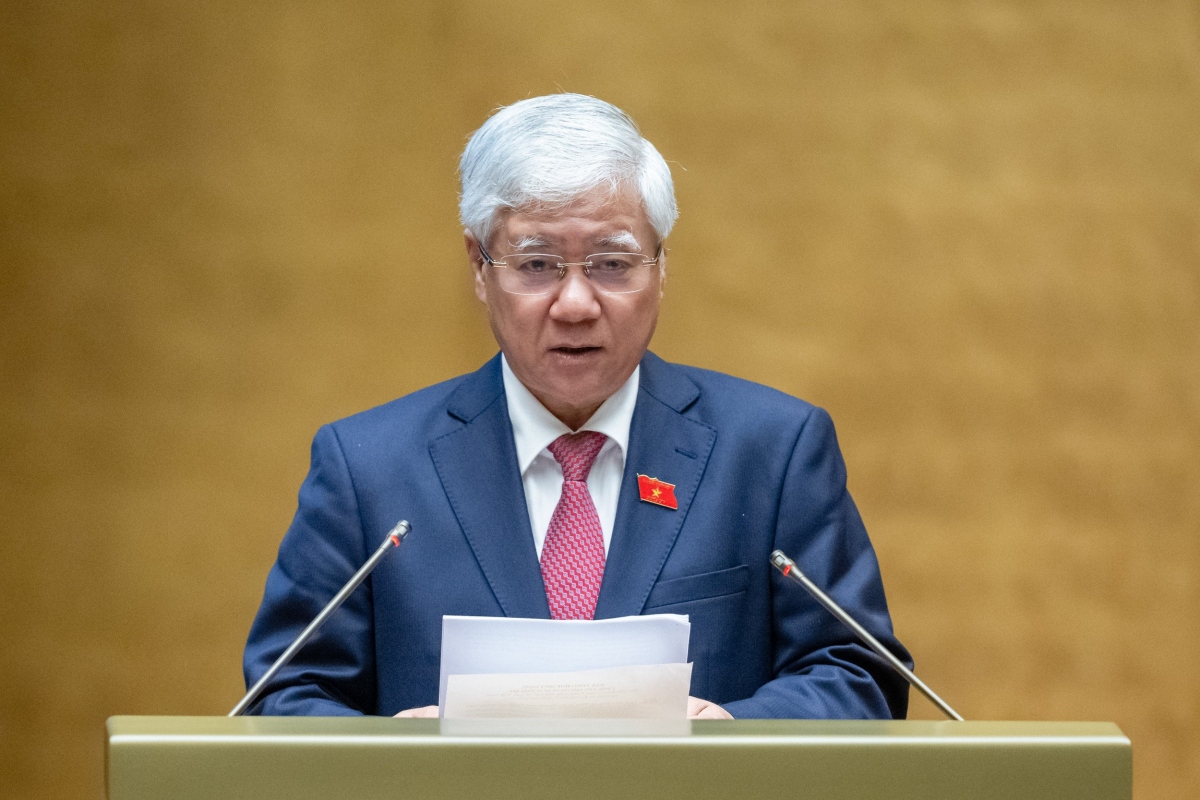 Chủ tịch Ủy ban Trung ương MTTQ Việt Nam Đỗ Văn Chiến trình bày Báo cáo tổng hợp ý kiến, kiến nghị của cử tri và nhân dân gửi đến Kỳ họp lần thứ 7 Quốc hội khóa XV.