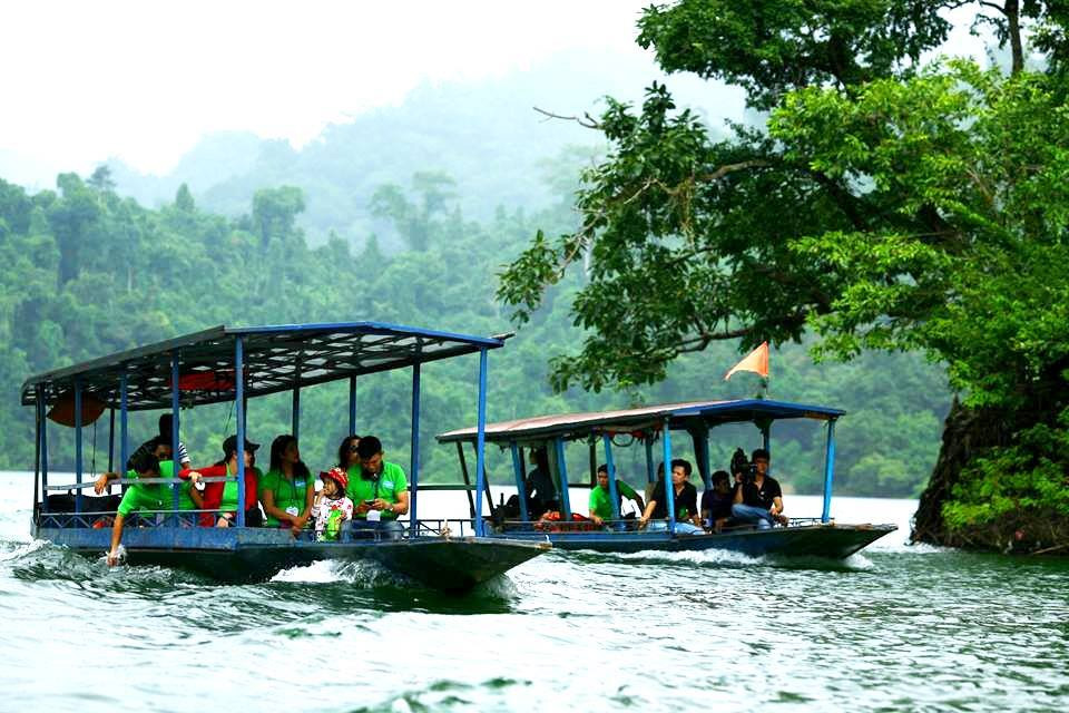 Tỉnh Bắc Kạn tập trung phát triển mạnh dịch vụ, du lịch nhất là du lịch văn hóa, lịch sử, sinh thái, đặc biệt là danh thắng Hồ Ba Bể.