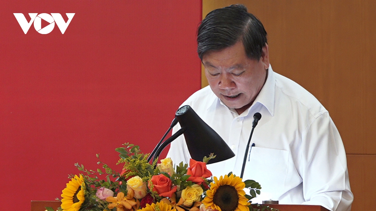 Ủy viên Trung ương Đảng, Phó Chủ nhiệm thường trực Ủy ban Kiểm tra Trung ương Trần Văn Rón.