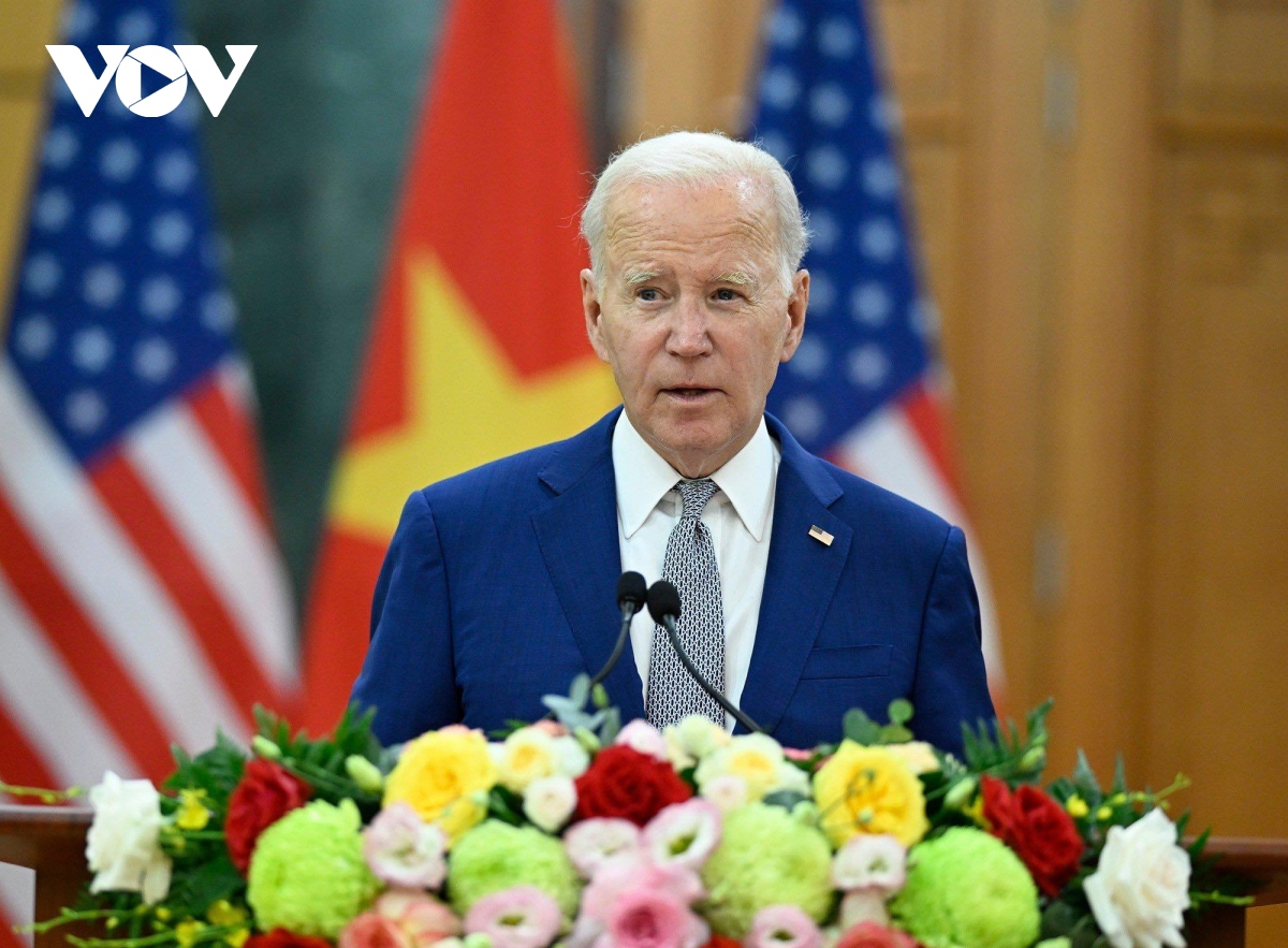 Tổng thống Joe Biden phát biểu tại cuộc họp báo chung.