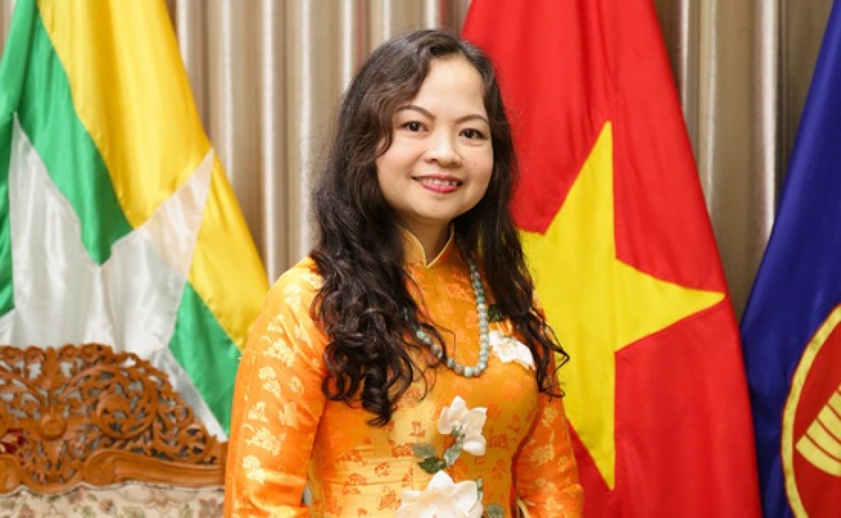 TS Luận Thùy Dương - nguyên Đại sứ Việt Nam tại Myanmar. Ảnh: VTV