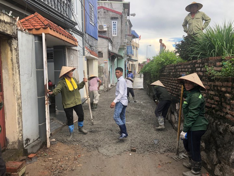 Người dân quận Lê Chân, TP. Hải Phòng đang thi công đường, ngõ, ngách.