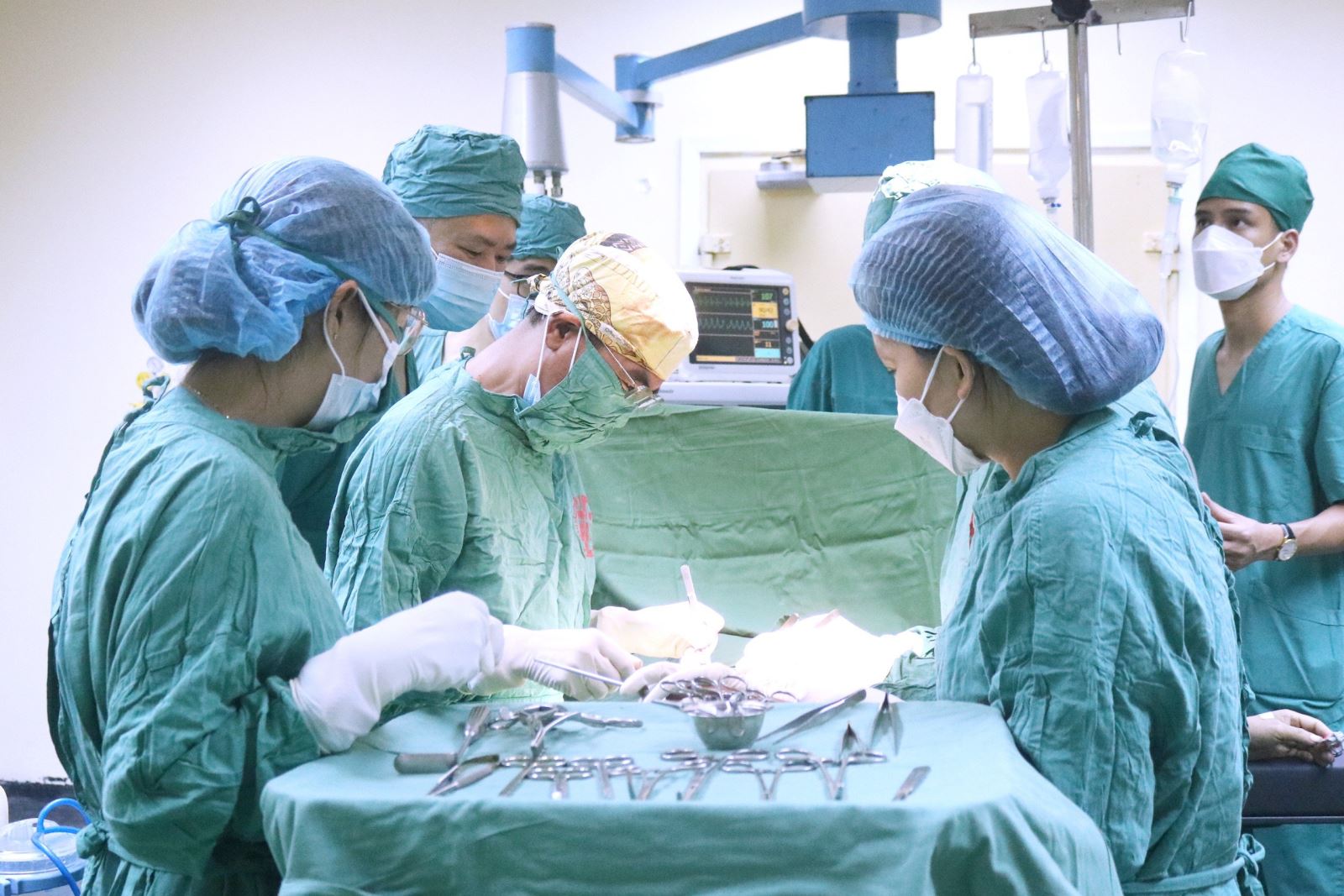 Các ca phẫu thuật luôn luôn được các bác sĩ hàng đầu của Bệnh viện Việt Nam - Thụy Điển Uông Bí phụ trách.