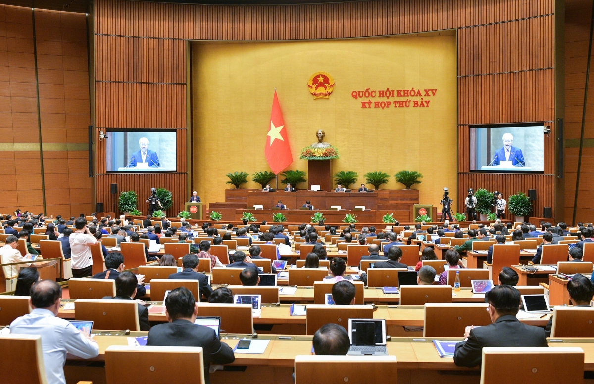 Chủ tịch Ủy ban Trung ương MTTQ Việt Nam Đỗ Văn Chiến trình bày Báo cáo tổng hợp ý kiến, kiến nghị của cử tri và nhân dân gửi đến Kỳ họp lần thứ 7 Quốc hội khóa XV.
