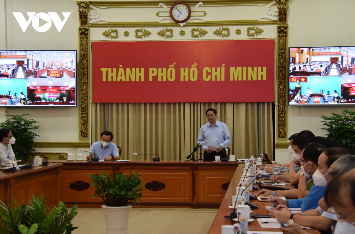 Thủ tướng Chính phủ Phạm Minh Chính làm việc với lãnh đạo TP.HCM về công tác chống dịch Covid-19.