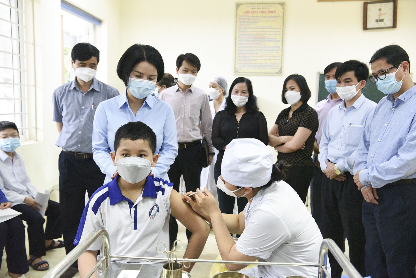 Trẻ 5 - 11 tuổi tại Hà Nội tiêm vaccine COVID-19.