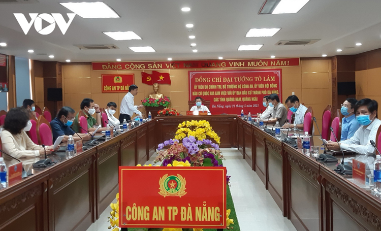 Điểm cầu hội nghị trực tuyến về công tác bầu cử tại Đà Nẵng.