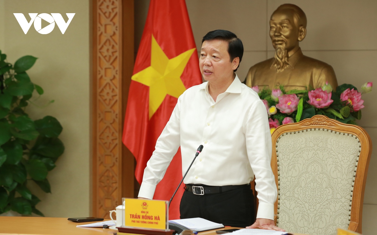 Phó Thủ tướng Trần Hồng Hà nhấn mạnh yêu cầu giải quyết dứt điểm, triệt để những khó khăn, vướng mắc của một số dự án BOT giao thông.