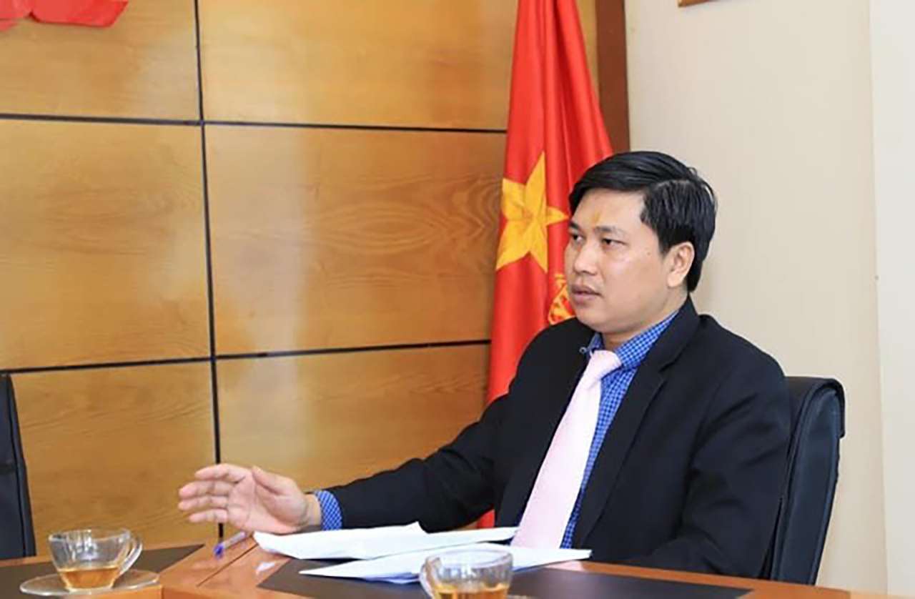 TS. Trần Minh Sơn.