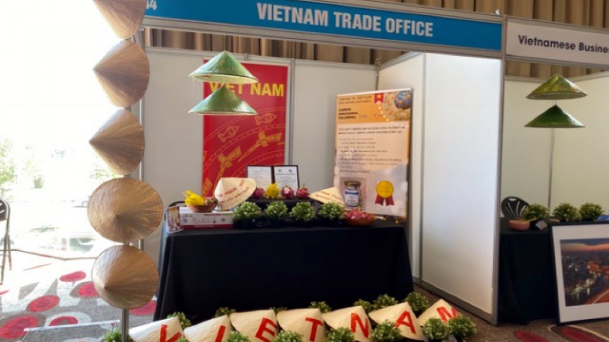Gian hàng tiếp thị trái cây tươi Việt Nam đã được nhập khẩu vào Australia. (Ảnh: moit.gov.vn)
