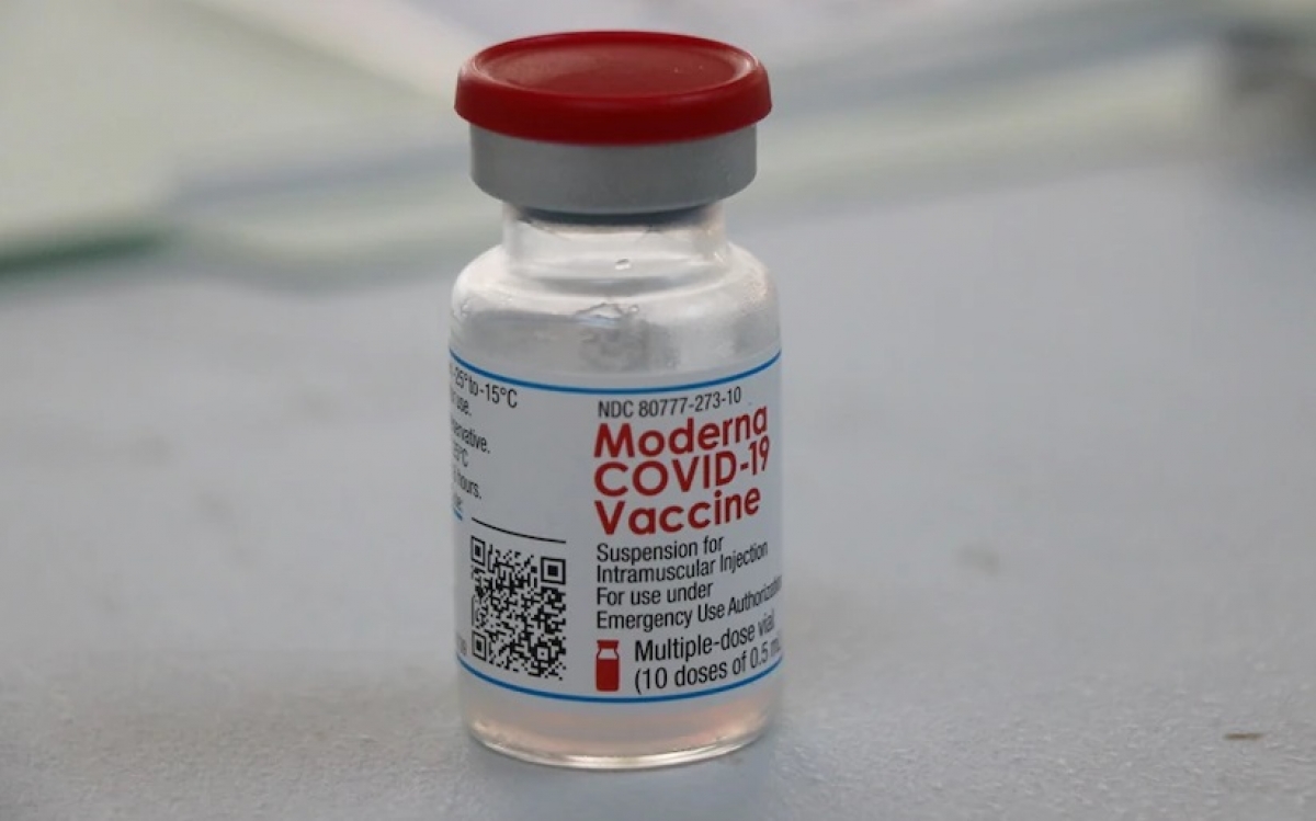 Lọ vaccine Moderna. Ảnh: ABC News.
