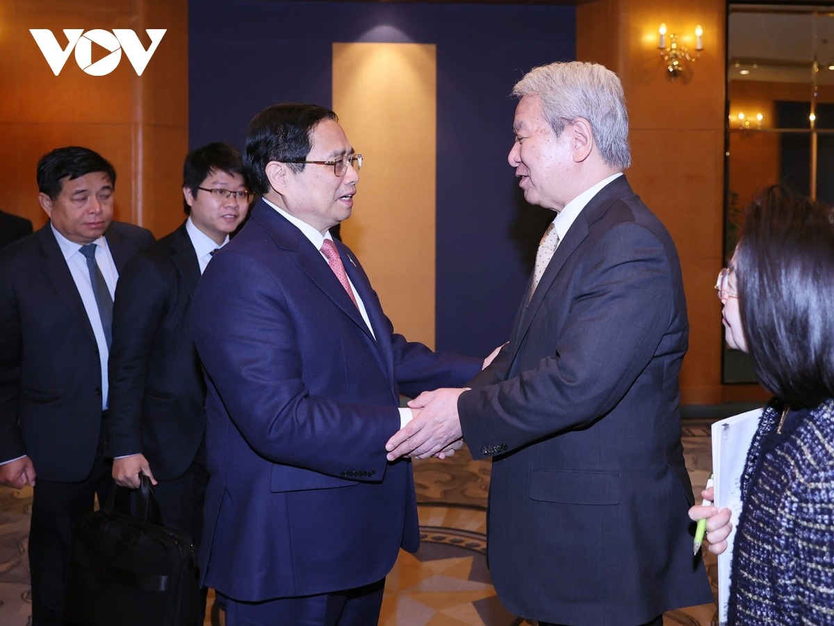 Thủ tướng Chính phủ Phạm Minh Chính tiếp Chủ tịch Cơ quan Hợp tác Quốc tế Nhật Bản (JICA) Tanaka Akihiko và các lãnh đạo của JICA.